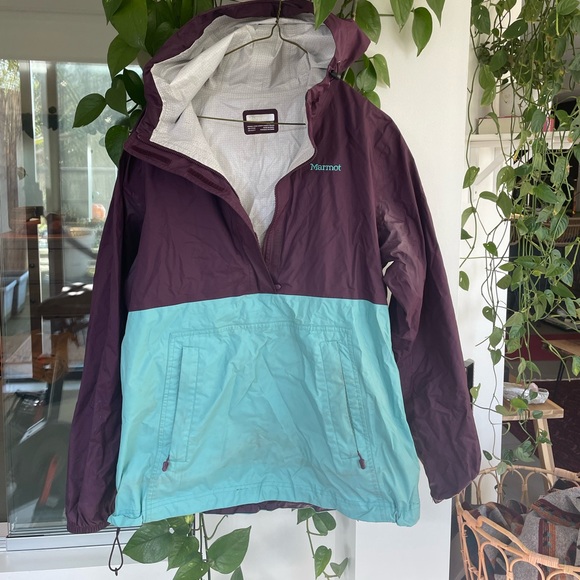 Marmot Woman’s Jacket - Picture 2 of 3